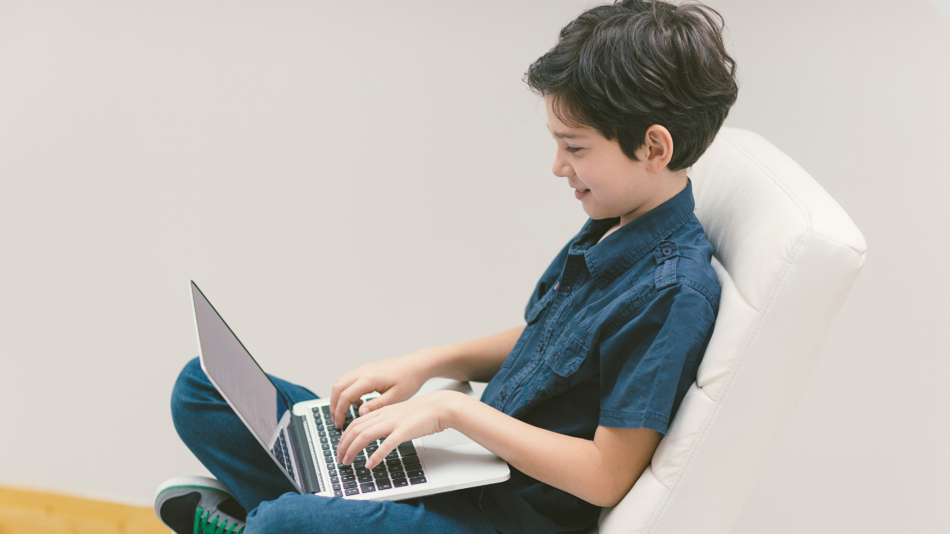 CODE Rebels – Online kurzy programování pro děti