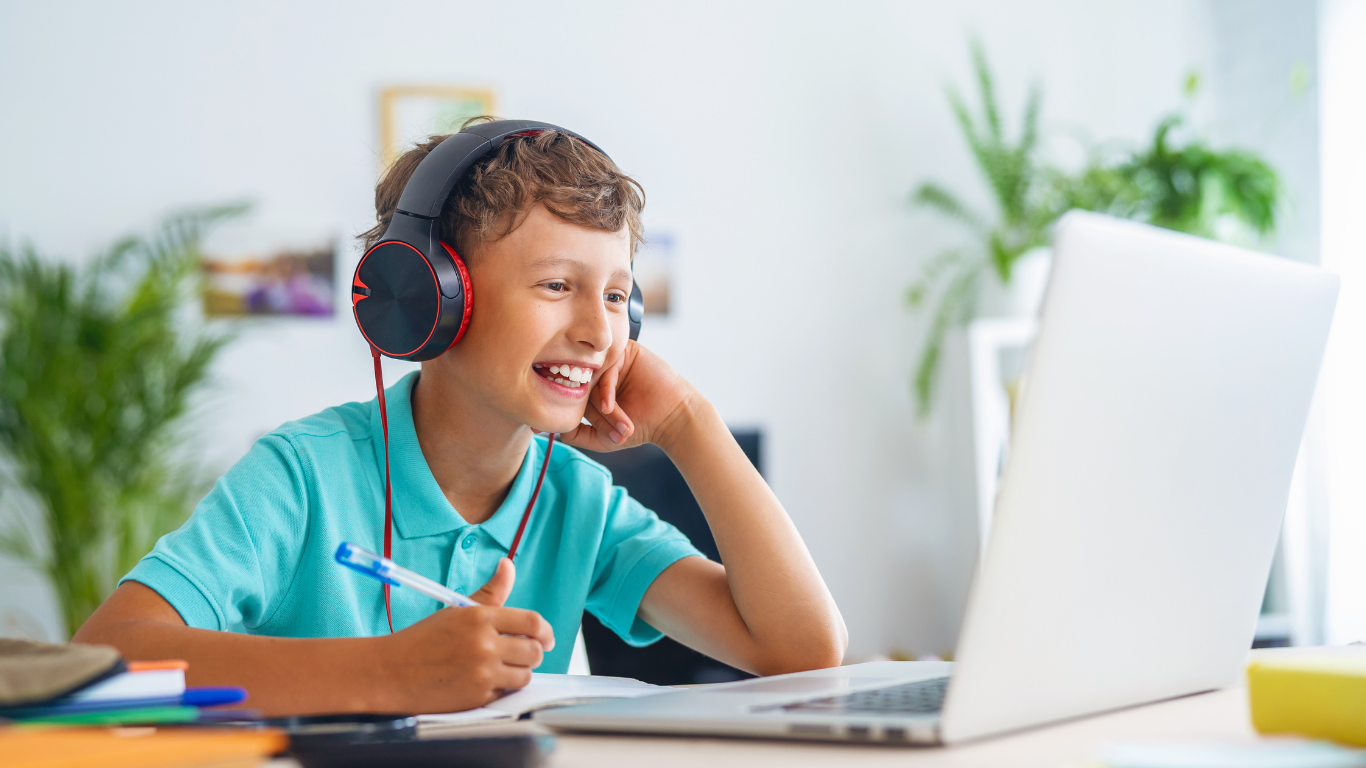 CODE Rebels – Online kurzy programování pro děti