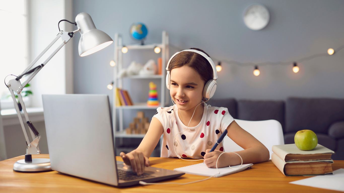 CODE Rebels – Online kurzy programování pro děti